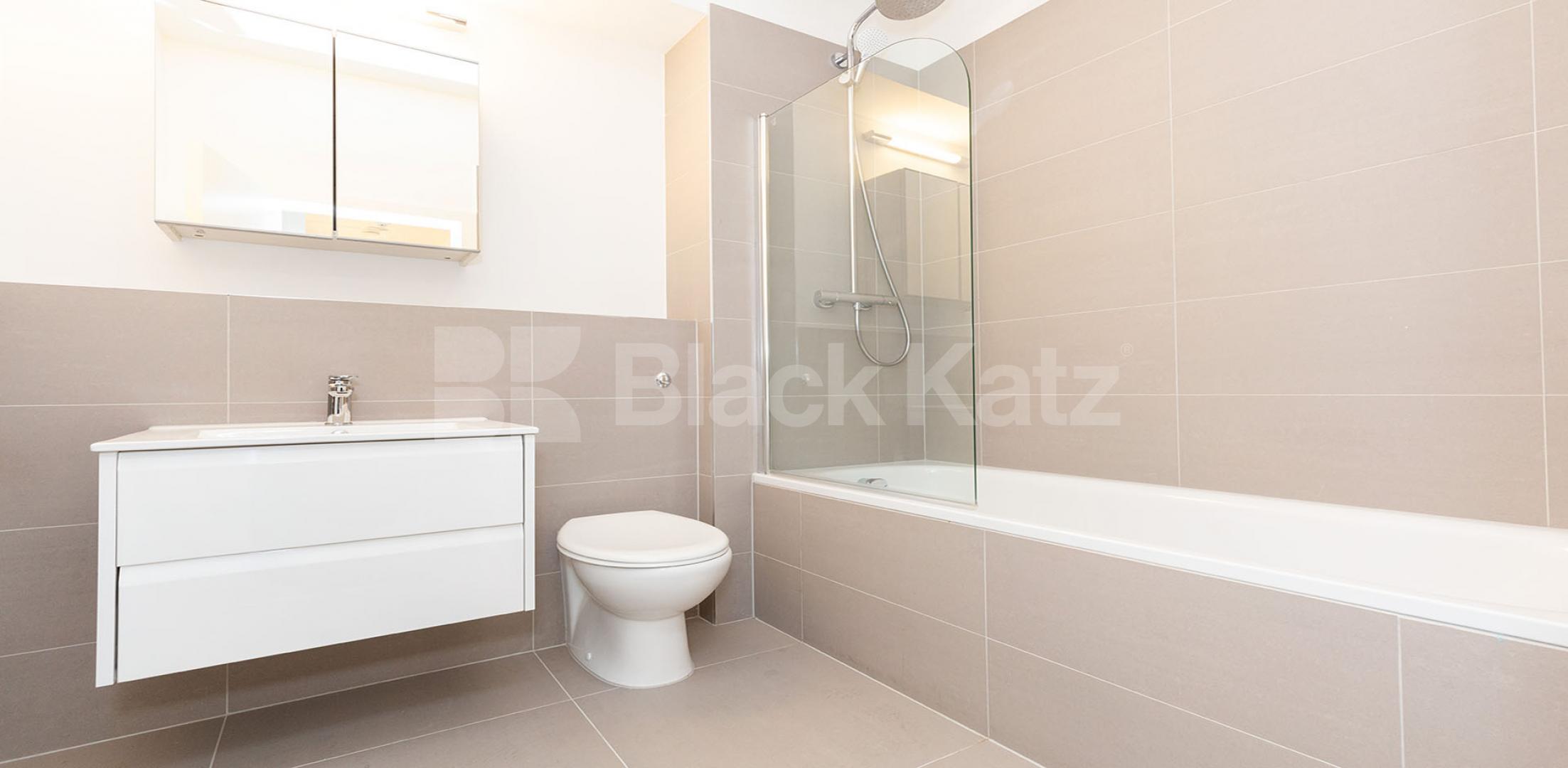 			2 BED WAREHOUSE APARTMENT , 2 Bedroom, 1 bath, 1 reception Apartment			 SPRINGFIELD HOUSE LOFTS-TYSSEN STREET, DALSTON/HAGGERSTON